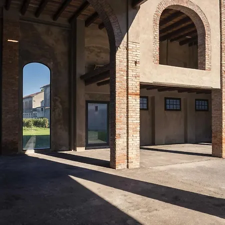 奇奥里奇别墅 酒店