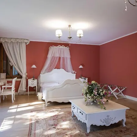 Villa Chiopris Hotel 4*