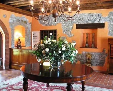 Villa Chiopris Hotel