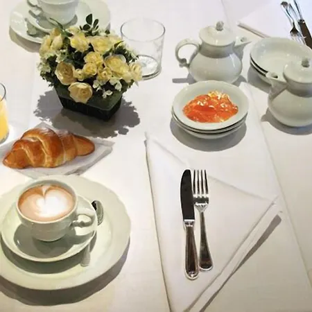 Villa Chiopris Hotel