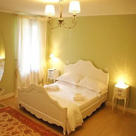 Villa Chiopris Hotel 4*