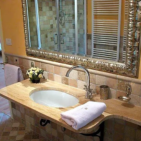 Villa Chiopris Hotel 4*