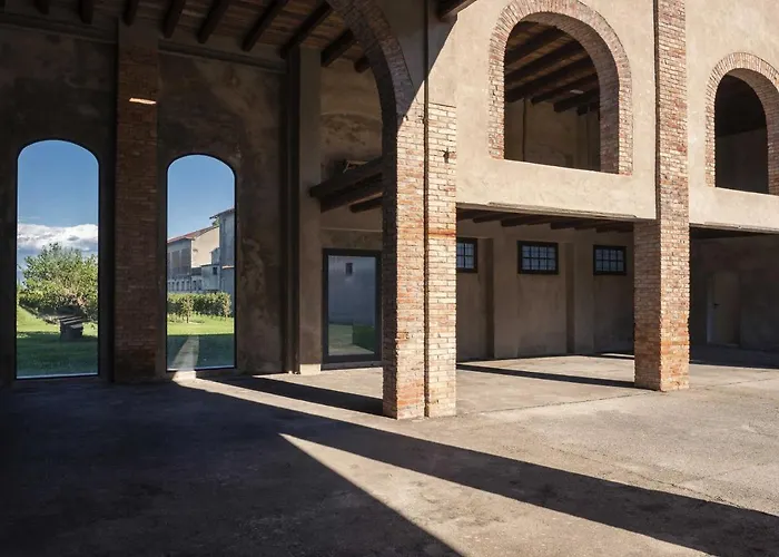 Villa Chiopris Отель