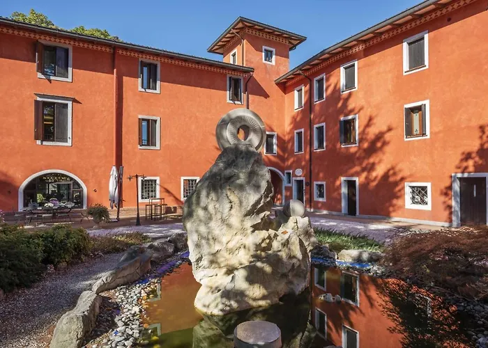 Villa Chiopris Отель Chiopris-Viscone