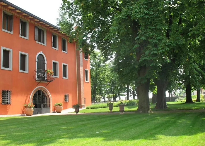 Отель Villa Chiopris 4*